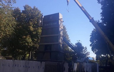 Под Одессой на ремонт склепа Григория Котовского потратят 200 тысяч грн