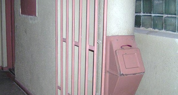 В Минске мужчина бросился в мусоропровод с девятого этажа, чтобы достать ключи