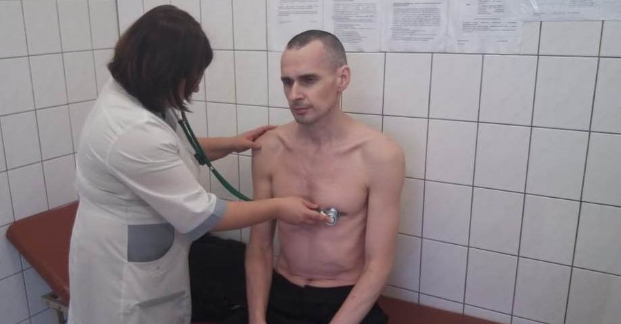 Появилось фото попавшего в больницу Сенцова