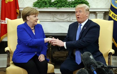 Больше всего в мире доверяют Меркель, а меньше всего - Трампу