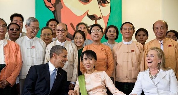 Лауреата Нобелевской премии и лидера Мьянмы лишили почетного гражданства Канады
