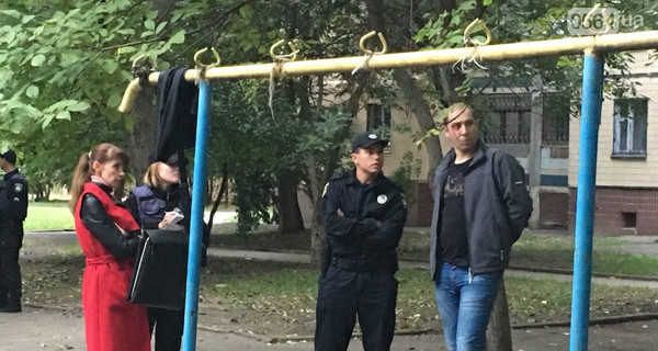 В Кривом Роге глава ОСМД открыл стрельбу по жильцам