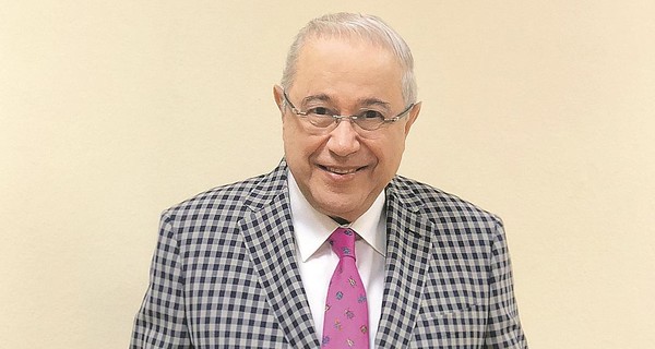 Чем владеет пассия Петросяна