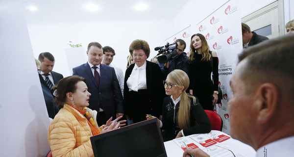 Тимошенко: Нужно прекратить сделки на природном газе, а государственные средства направить на развитие образования