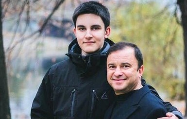 У сына Виктора Павлика диагностировали рак - певец попросил о помощи 