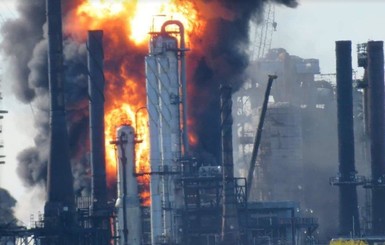 На нефтяном заводе в Канаде прогремел сильнейший взрыв