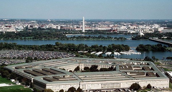 Хакеры взломали базу данных Пентагона