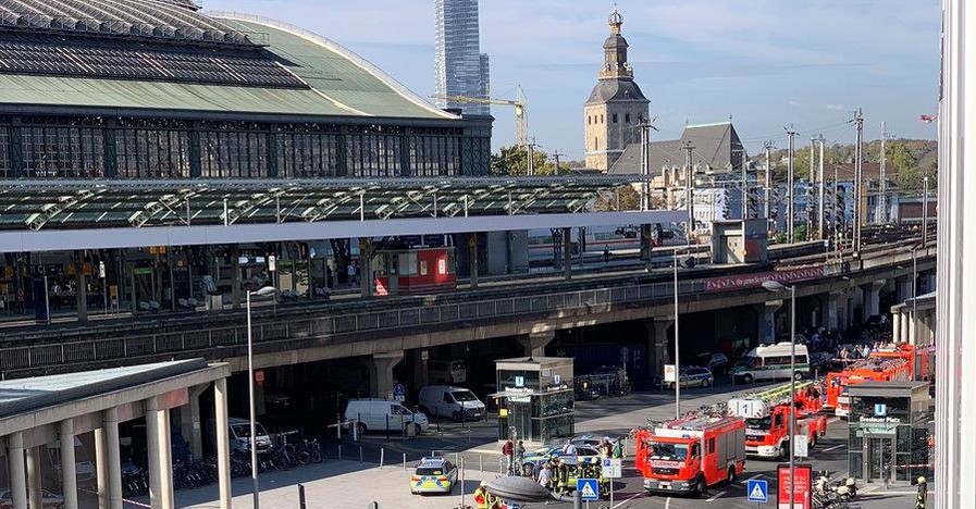 На вокзале в Кёльне захватили заложника