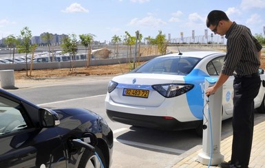 С 2030 года Израиль полностью перейдет на электромобили