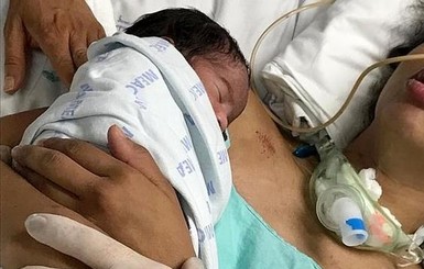 В Бразилии женщина вышла из комы, подержав новорожденного ребенка