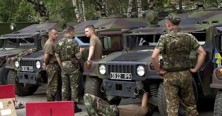 В Верховной Раде предложили штрафовать за ношение военной формы без разрешения