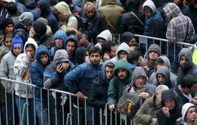 Испания вышлет в Марокко 55 мигрантов