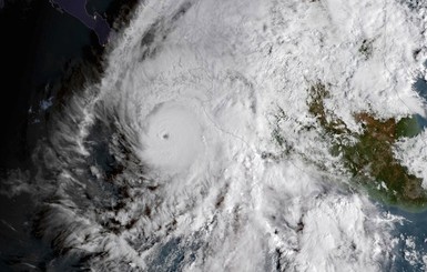 К Мексике приближается ураган 5 категории