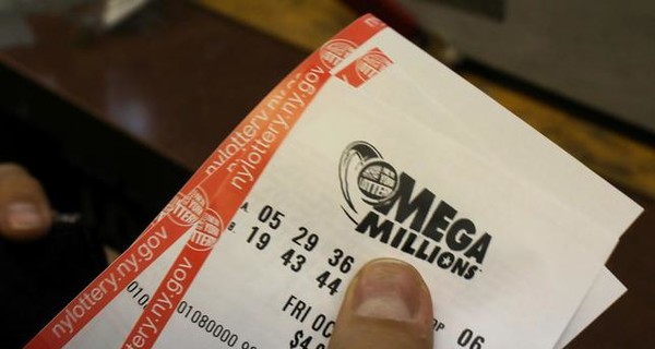 В США сорвали самый большой джекпот в лотерее - 1,6 миллиарда долларов
