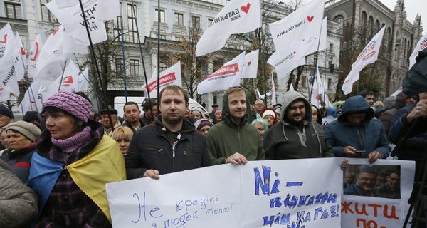Инициированное Тимошенко движение против повышения цены на газ поддержали десятки тысяч людей