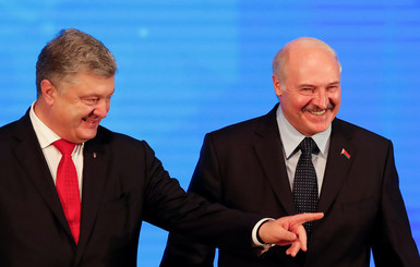 Порошенко в Беларуси обратился к России - Лукашенко говорил о 