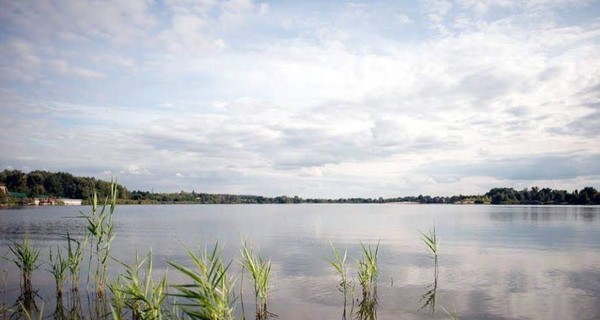 В Киеве мать утопила собственных детей в озере