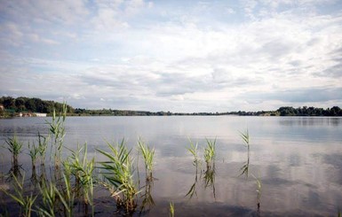 В Киеве мать утопила собственных детей в озере