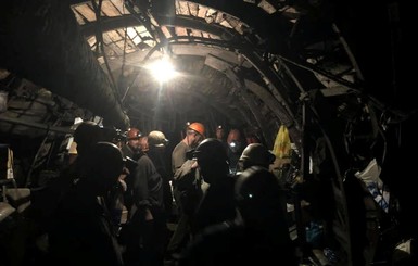В Лисичанке шахтеры уже 12 дней находятся под землей в знак протеста