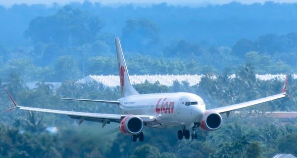 В Индонезии подняли на поверхность 105 тел жертв крушения Boeing 737