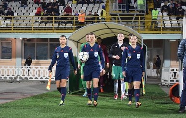 Матч Украинской Премьер-лиги впервые обслужила женская бригада арбитров