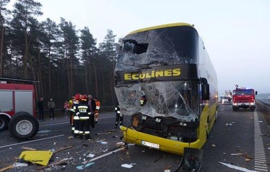 Консул прояснил информацию о пострадавших в ДТП с украинским автобусом в Польше