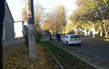 В Одессе полицейский застрелил убийцу, вооруженного топором