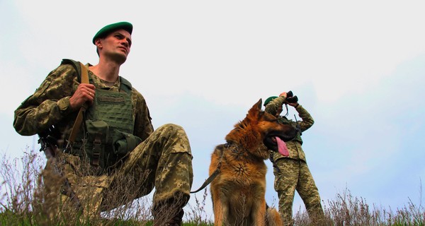 В Черновицкой области контрабандисты напали на пограничников 