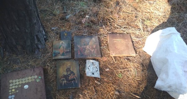 В Харьковской области за один день ограбили два храма