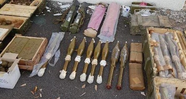 В Луганской области обнаружили тайники с пятью тоннами оружия