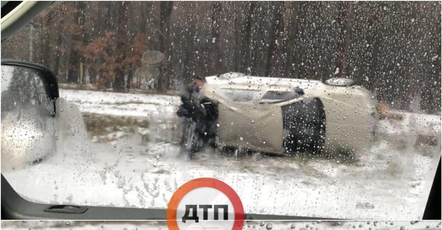 В Киеве первый снег привел к пробкам и массовым ДТП