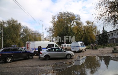 СМИ: в керченском колледже, где был теракт, заявили о минировании
