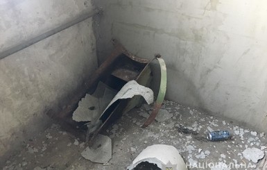 В многоэтажке Харькова взорвался мусоропровод