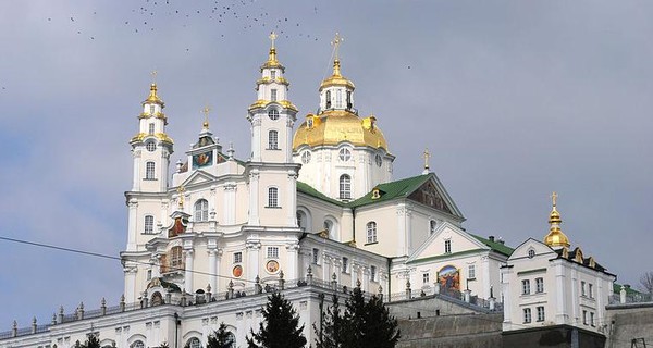 В УПЦ МП заявили, что не собираются покидать Почаевскую лавру
