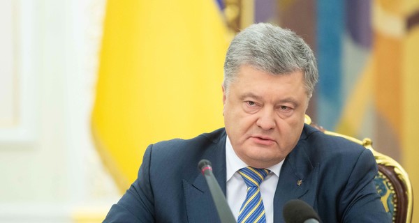 Порошенко подписал указ о введении военного положения с 28 ноября и пообещал провести выборы