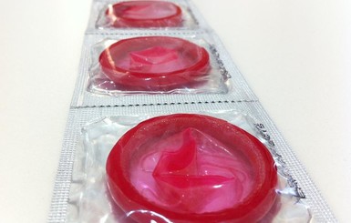Во Франции будут бесплатно выдавать презервативы по рецепту