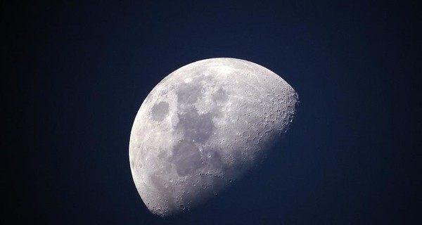 США вернутся на Луну спустя почти 50 лет после последней экспедиции