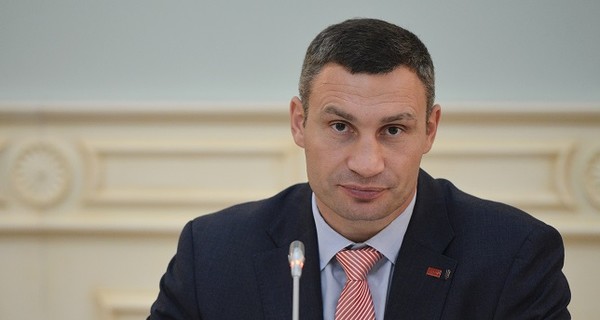 Мэр Киева Кличко призвал депутатов разорвать договор со скандальным застройщиком на Андреевском спуске