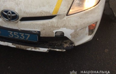 В Харькове во время погони за грабителями разбили полицейский 