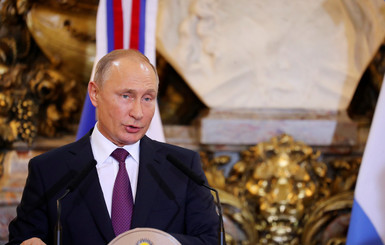 Путин объяснил, почему не ответил на звонок Порошенко