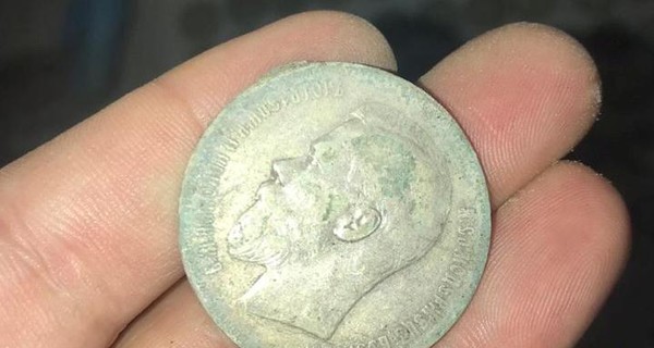 Археологи обнаружили 2 килограмма старинных серебряных монет в заповеднике 