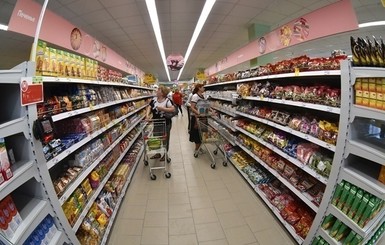 В Украине ужесточили правила маркировки продуктов: состав - на украинском, буквы – большие