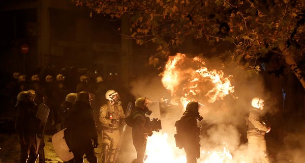 Столкновения в центре Афин: трое раненых