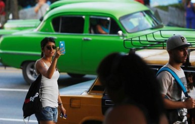 На Кубе появился мобильный Интернет, однако стоит он очень дорого
