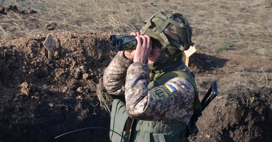 В Донбассе пал еще один военный