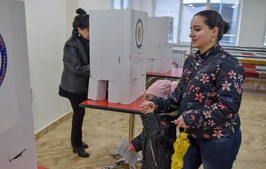 В Армении завершились досрочные парламентские выборы