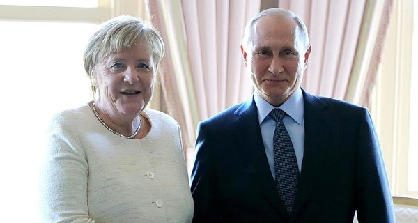 Меркель призвала Путина освободить 24 украинских моряка