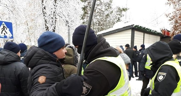 Объединительный собор в Киеве охраняют 4 тысячи полицейских