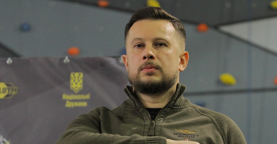 В Киеве по инициативе Андрея Билецкого открылся социальный спортзал для участников АТО