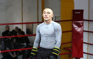 Чемпионский бой украинского боксера Олега Малиновского отменен 